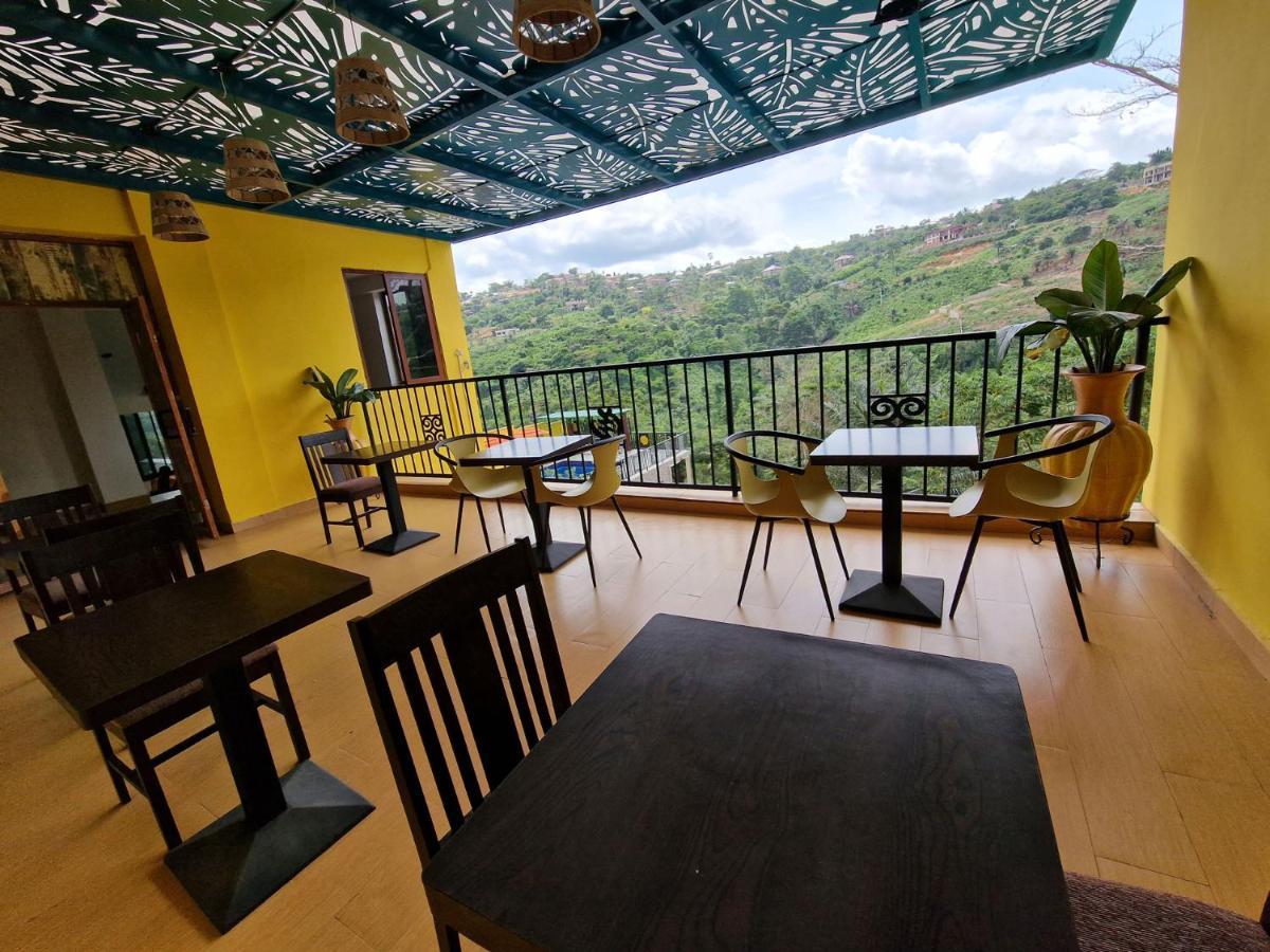 Cactus Creek Hotel Aburi Ngoại thất bức ảnh
