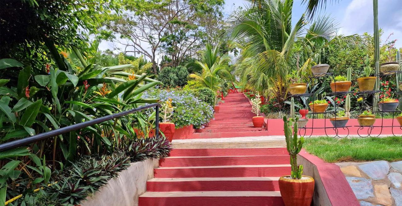 Cactus Creek Hotel Aburi Ngoại thất bức ảnh