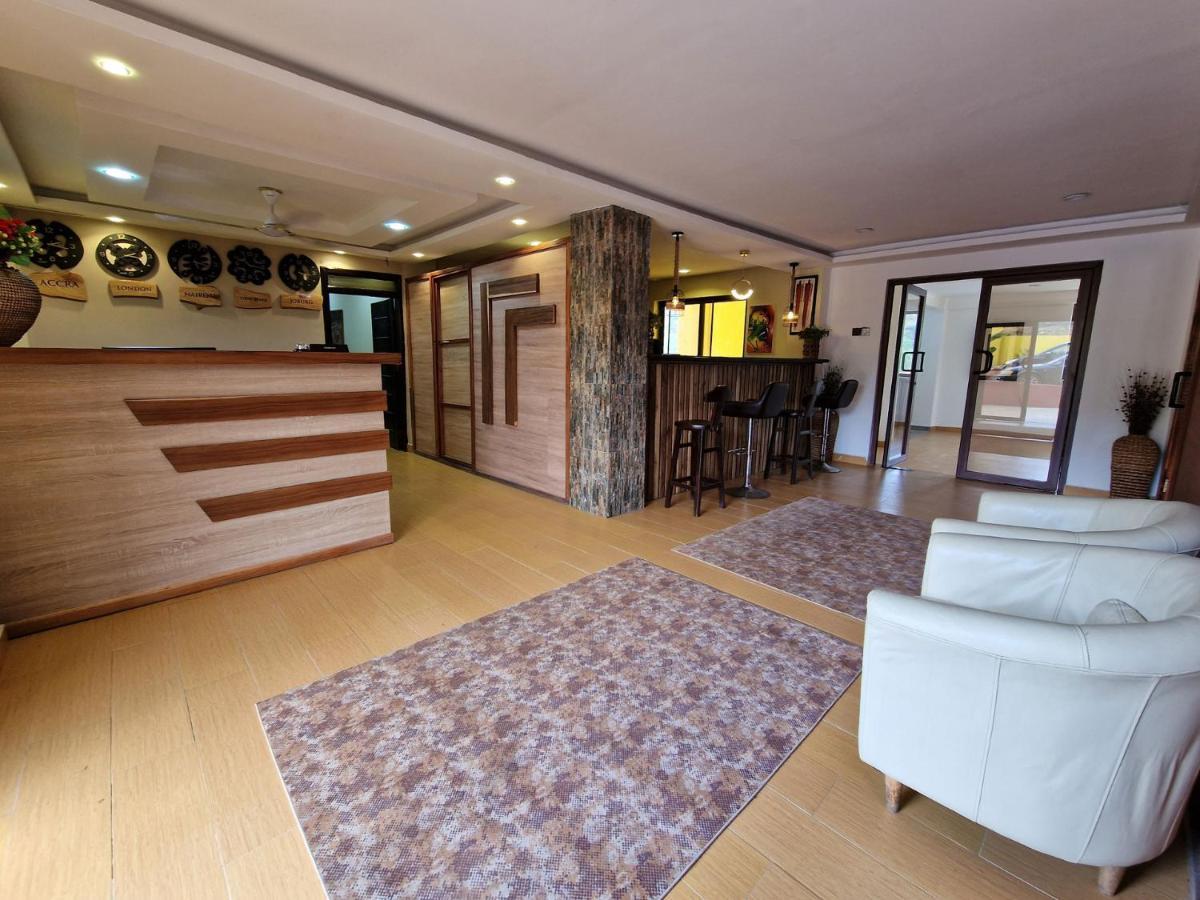Cactus Creek Hotel Aburi Ngoại thất bức ảnh