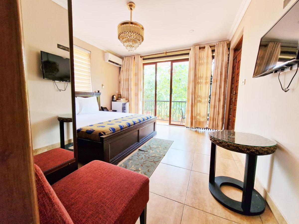 Cactus Creek Hotel Aburi Ngoại thất bức ảnh