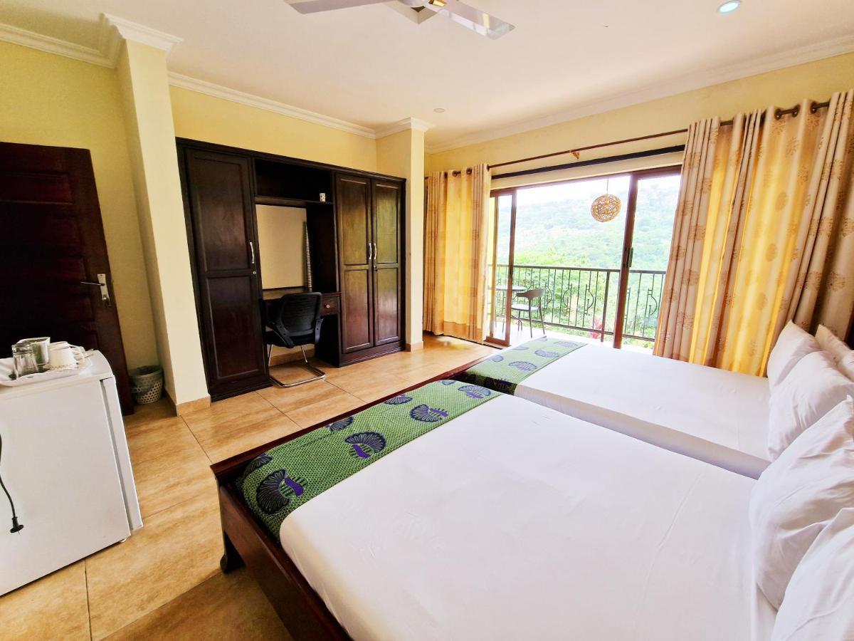 Cactus Creek Hotel Aburi Ngoại thất bức ảnh