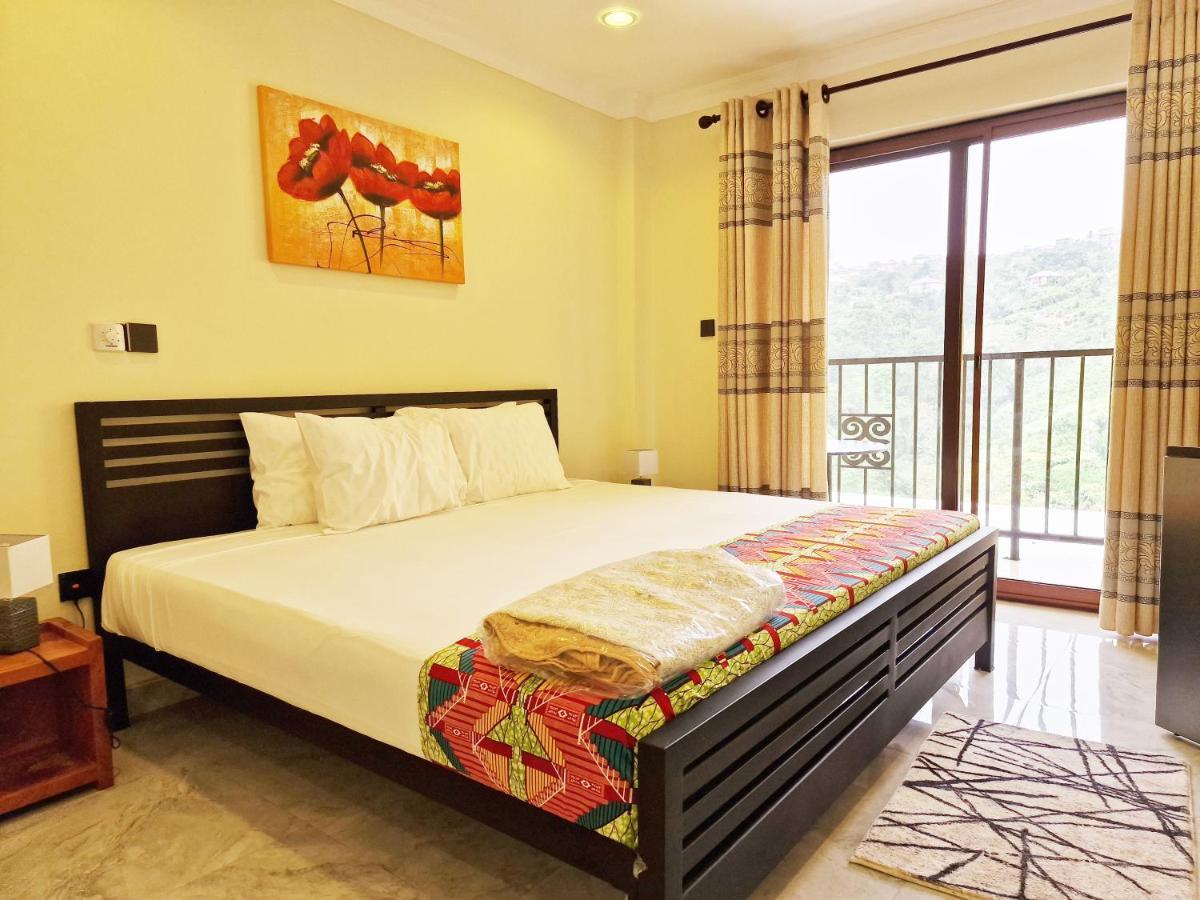 Cactus Creek Hotel Aburi Ngoại thất bức ảnh